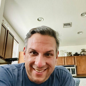 Meet your Posher, Cesar